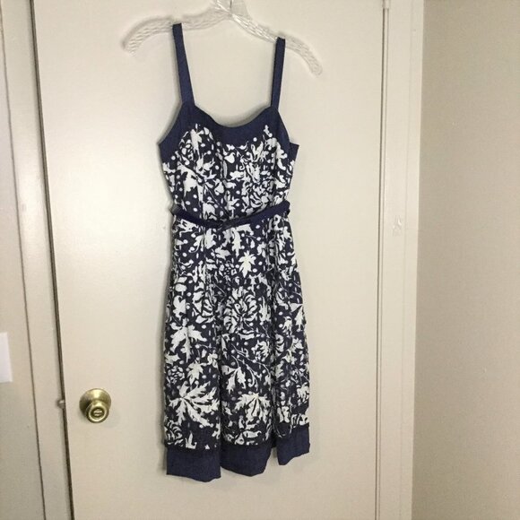 Cynthia Steffe Navy & White Eyelet Summer Dress - Picture 1 of 10